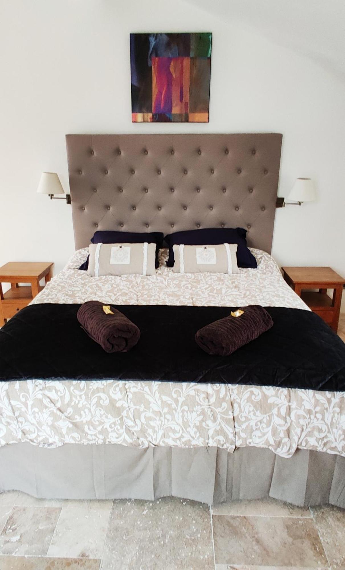 Chambre Cosy Avec Terrasse Sur La Colline Boisee, Parking Prive, Jardin, Calme, Climatisation, 10 Mn Pont Du Gard Num7 Rochefort-du-Gard Luaran gambar