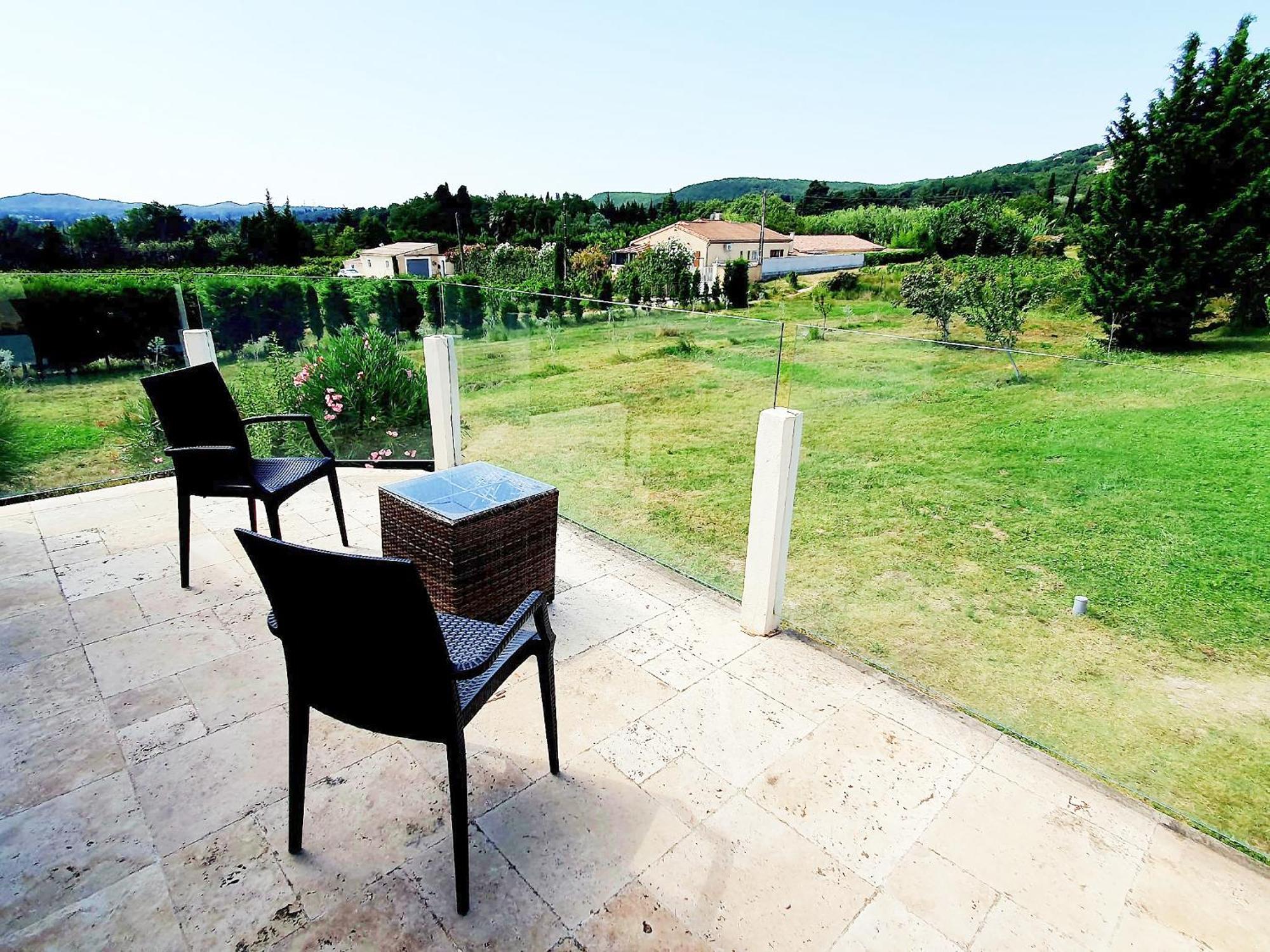 Chambre Cosy Avec Terrasse Sur La Colline Boisee, Parking Prive, Jardin, Calme, Climatisation, 10 Mn Pont Du Gard Num7 Rochefort-du-Gard Luaran gambar